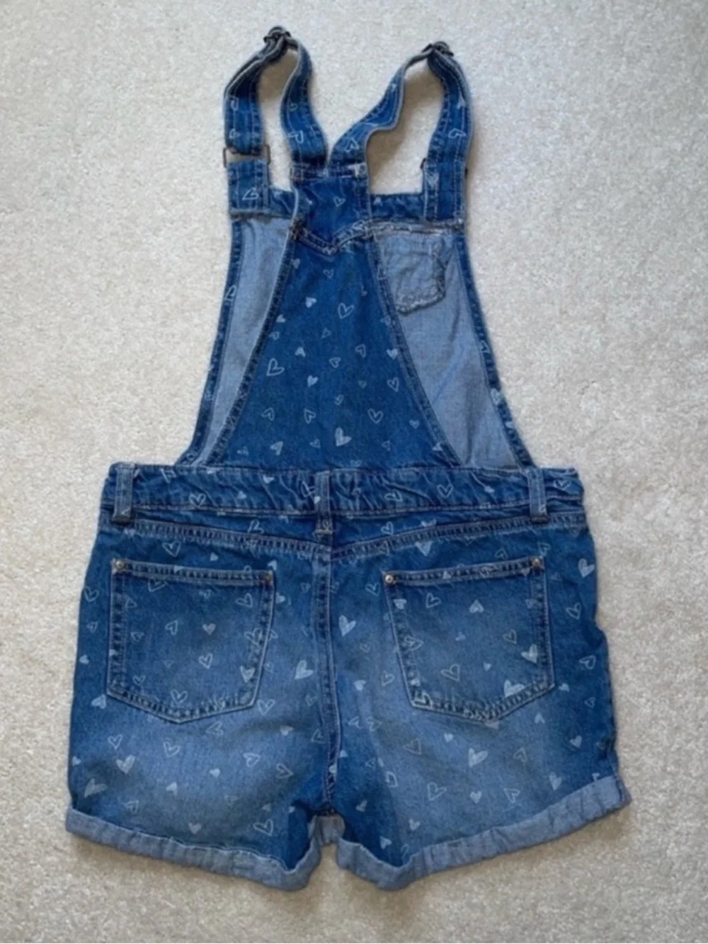 Lei shortalls with hearts